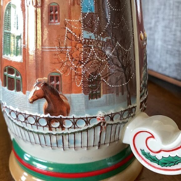 1997 Budweiser Beer 3D Stein HOME FOR THE HOLIDAYS Clydesdales Christmas Mug - Picture 4 of 11